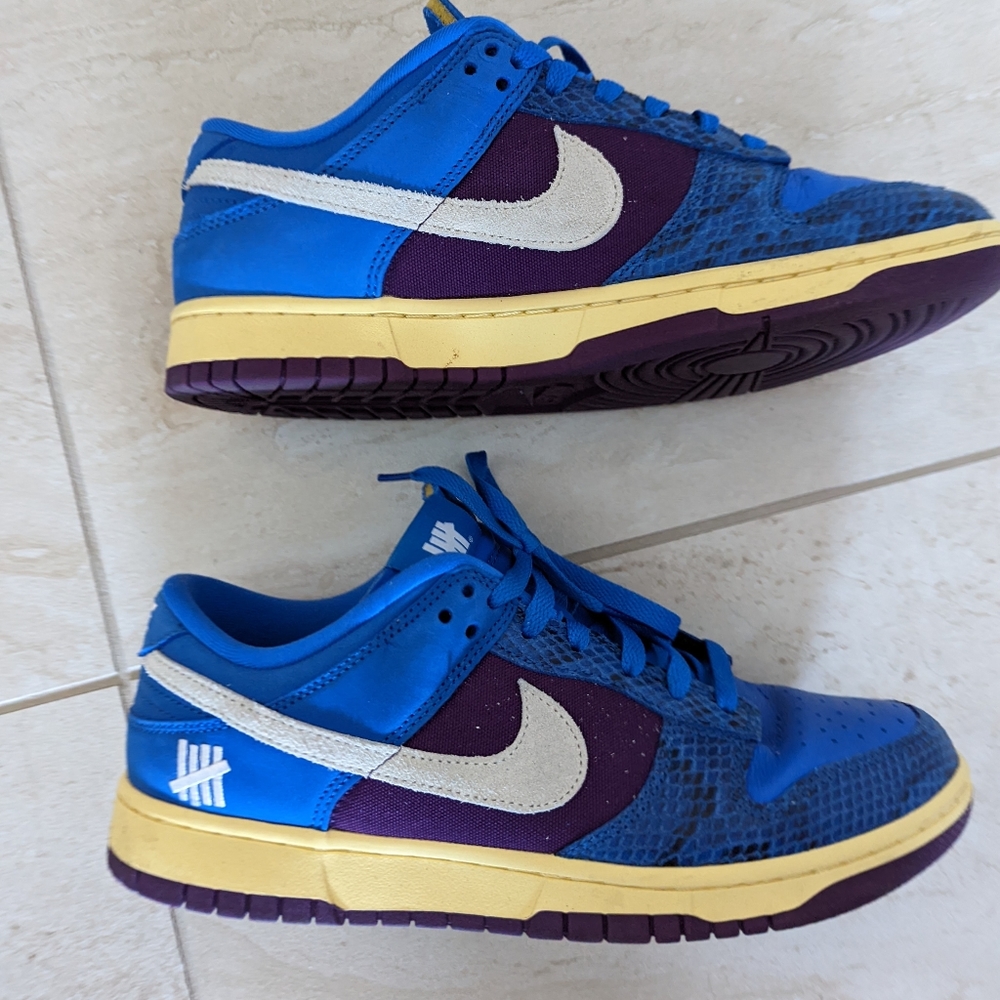 Nike Undefeated Dunk sz 9